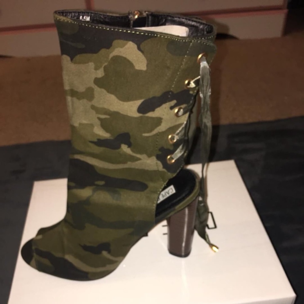 Heels - Picture 2 of 2